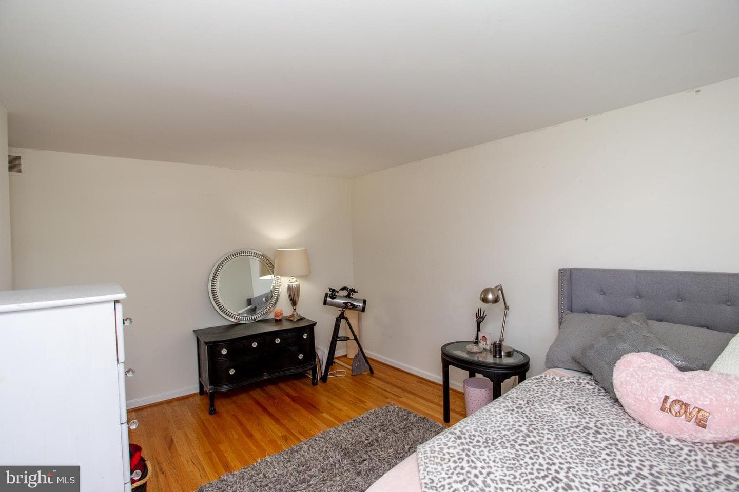 98 E Heron Road photo 51