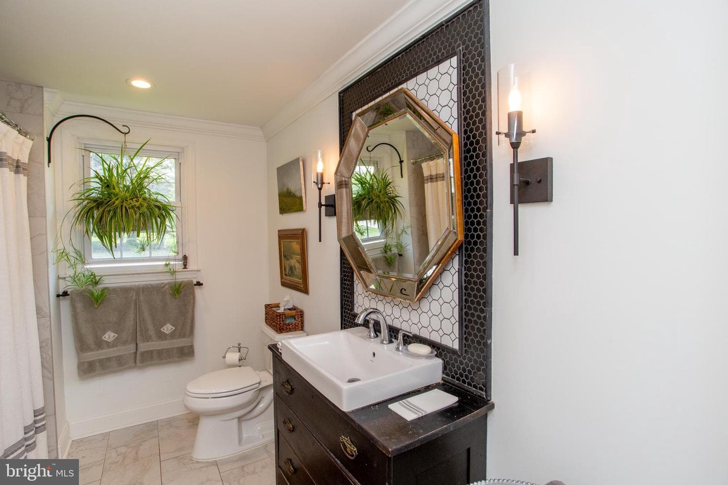 98 E Heron Road photo 56