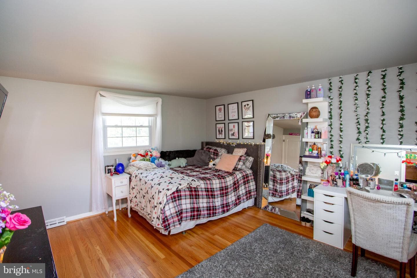 98 E Heron Road photo 59