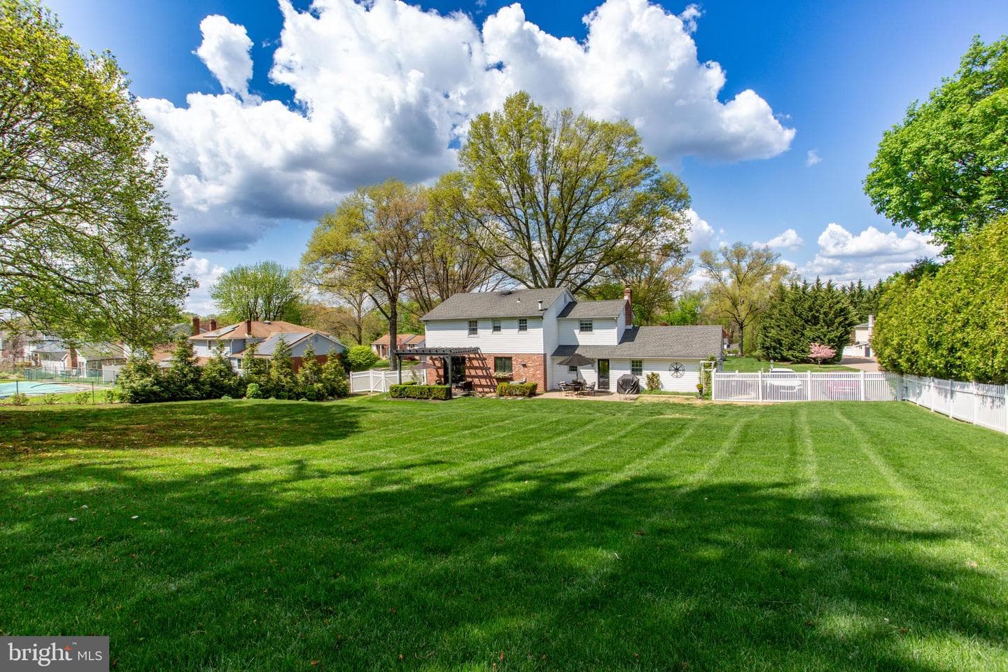 98 E Heron Road photo 82