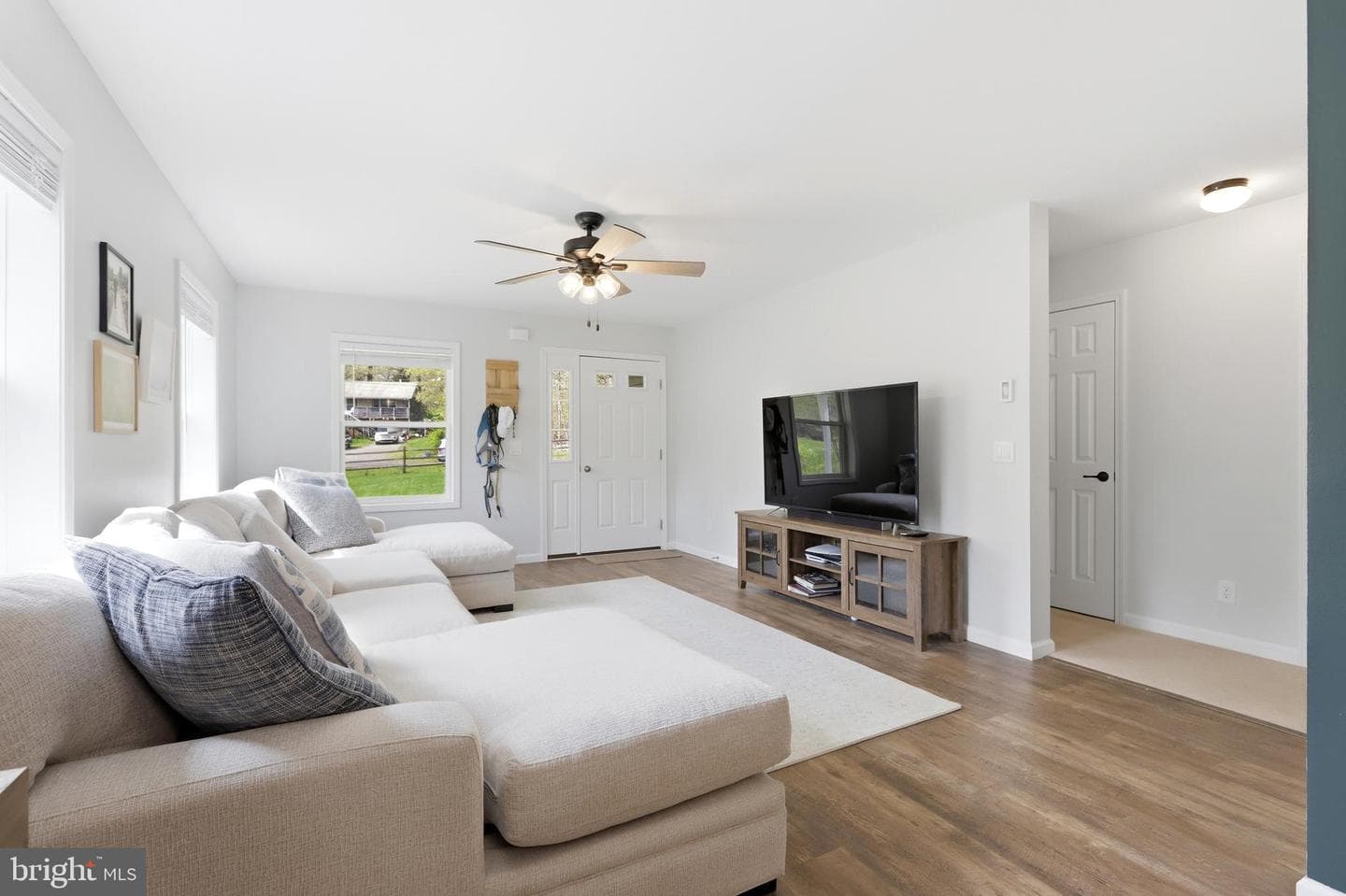 1535 Oak Lane photo 10