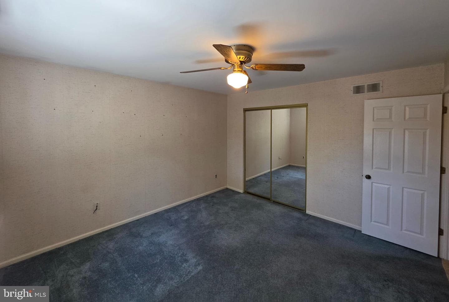 325 Charles Street photo 43