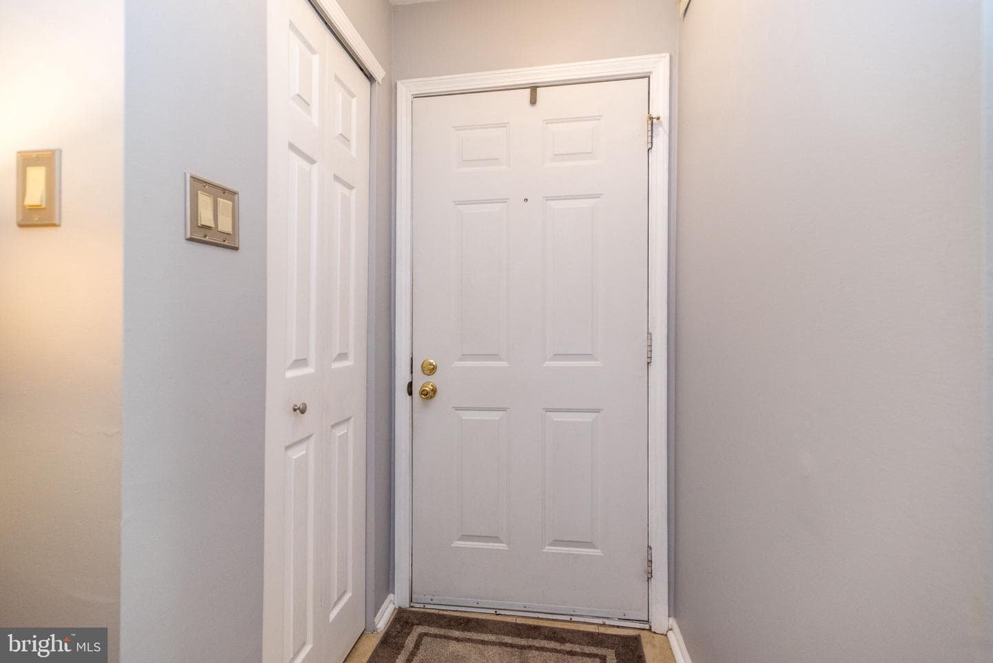 409 Society Place photo 3