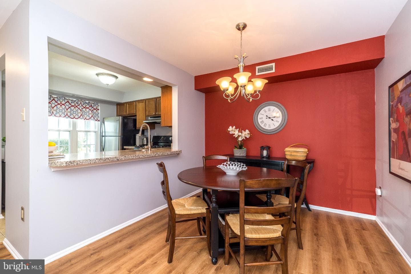 409 Society Place photo 8