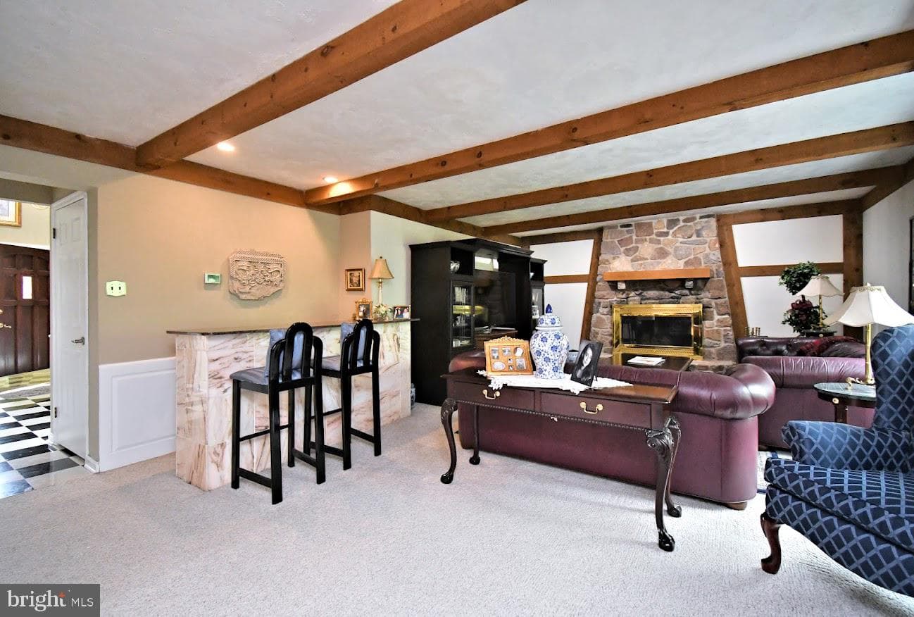 695 Friar Drive photo 20