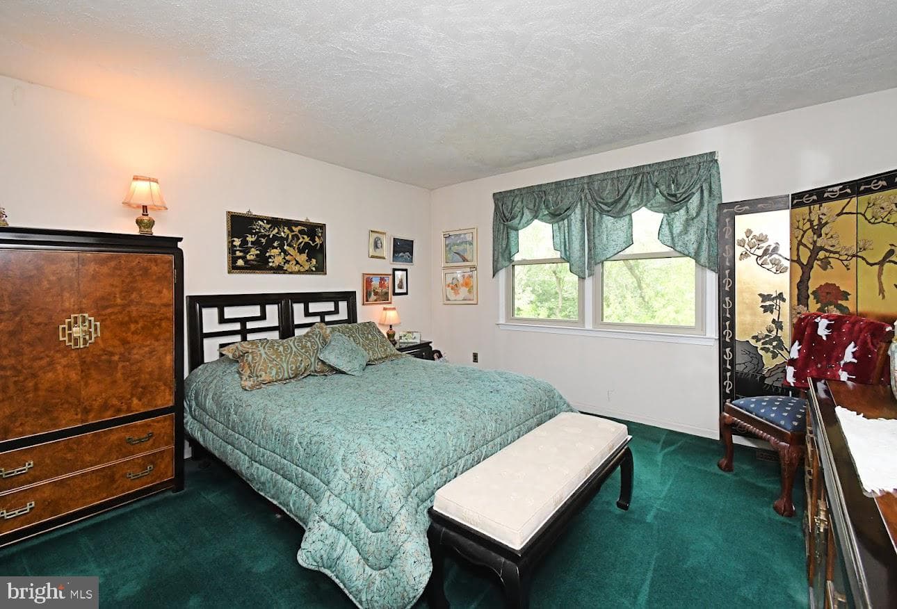 695 Friar Drive photo 32