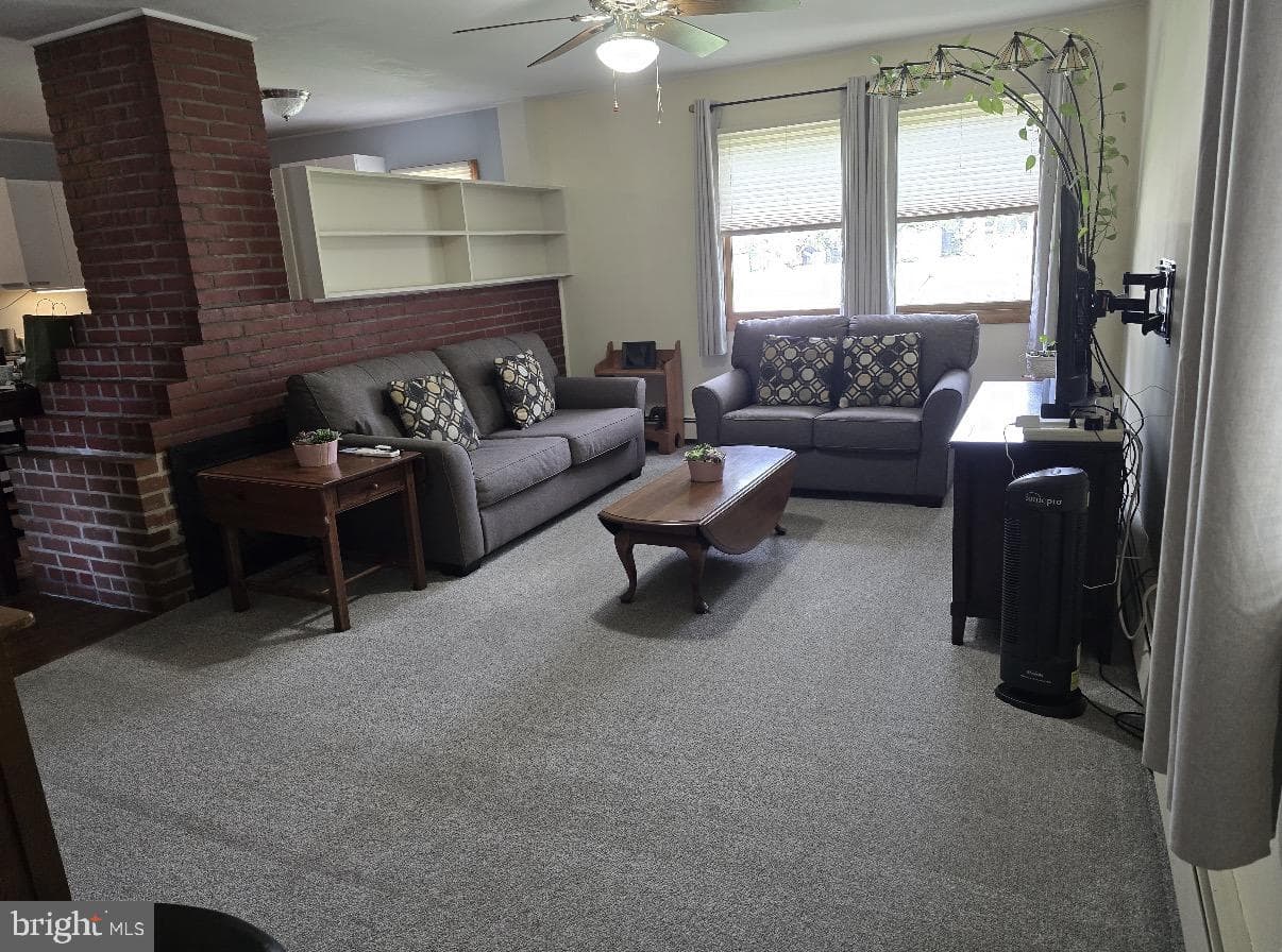 169 Crabtree Drive photo 4