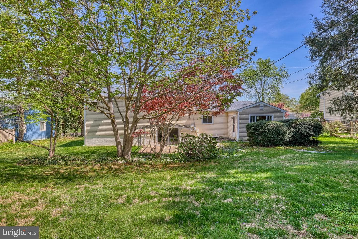 2323 Lakeview Drive photo 32