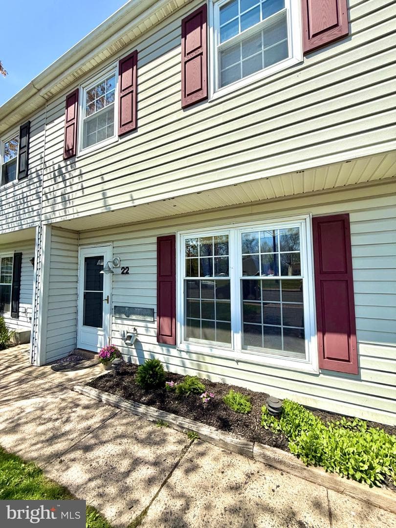 22 Berks Court photo 2