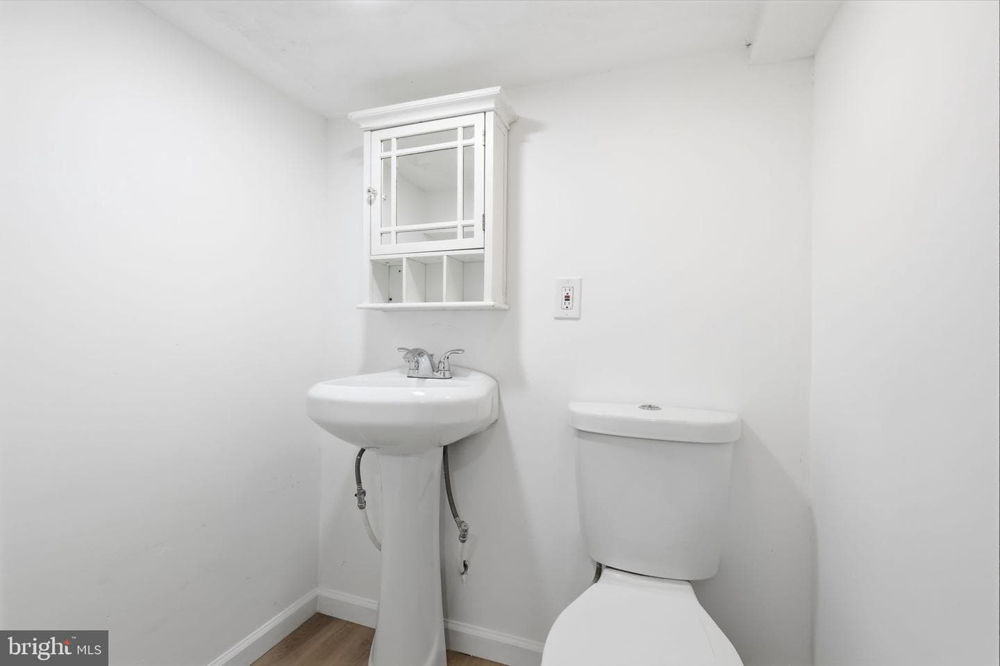 3 Ridge Avenue photo 64