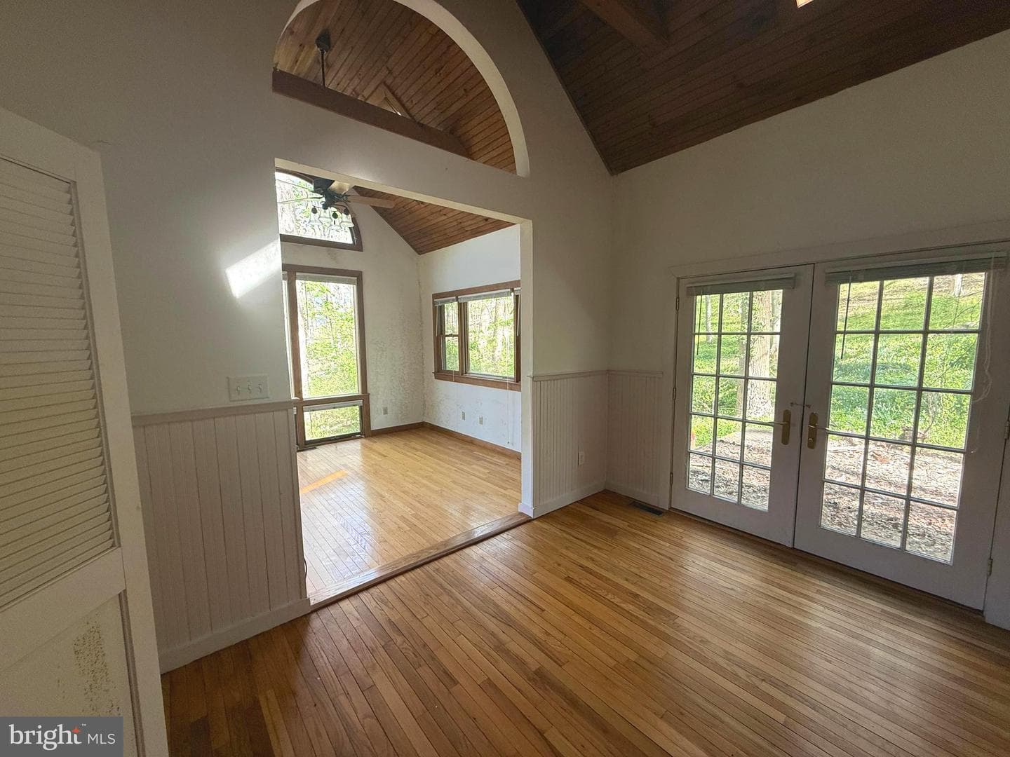 7126 Upper York Road photo 10