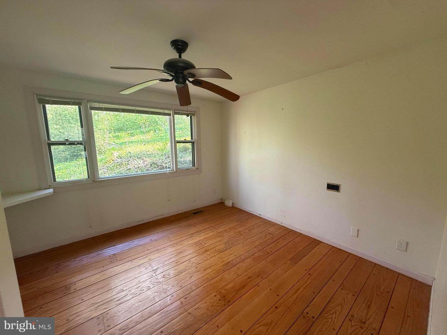 7126 Upper York Road photo 15
