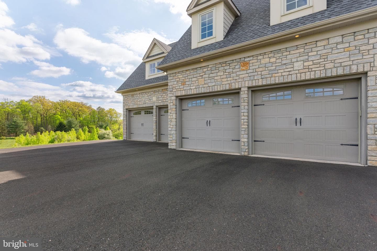 10 Stonebridge Crossing Road photo 92