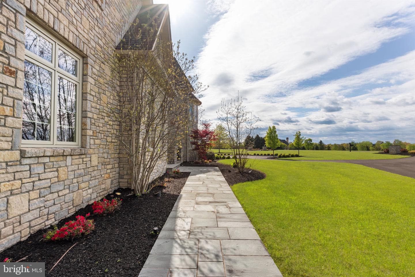 10 Stonebridge Crossing Road photo 97