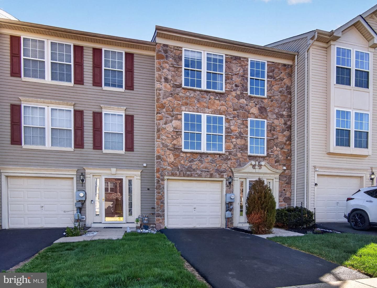 207 Windsor Court