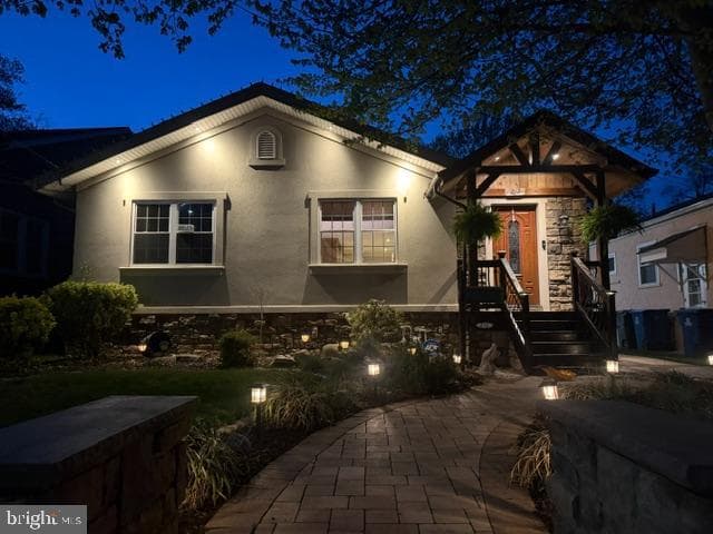 212 W Franklin Street photo 3