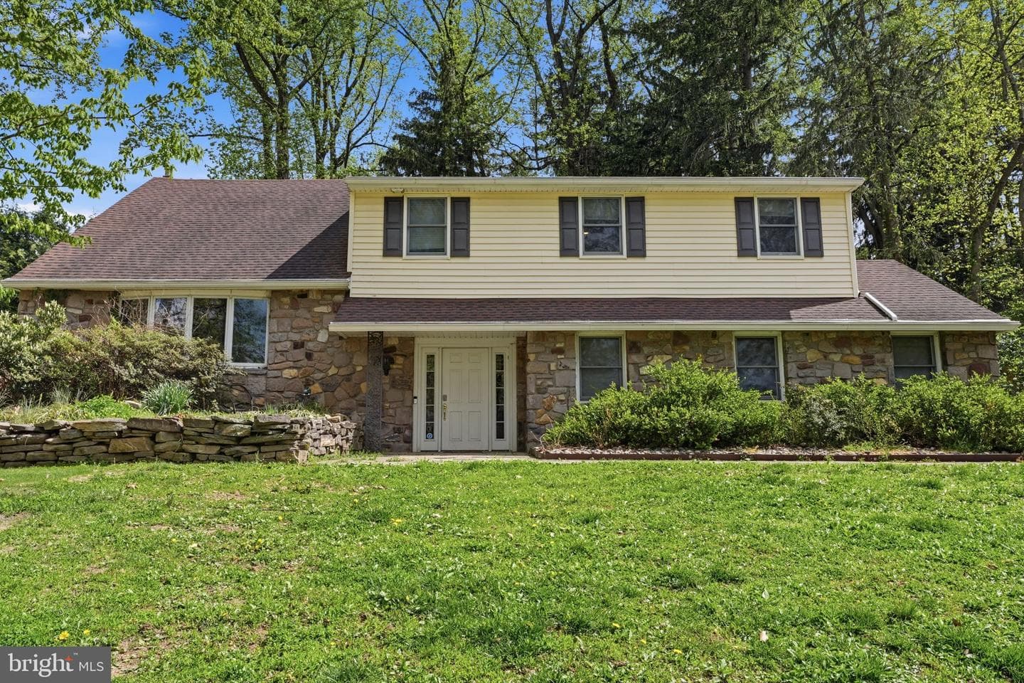 1040 Harvard Drive photo 9