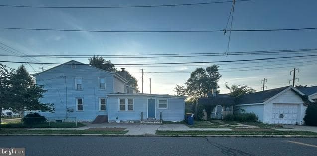 746 Cheston Avenue photo 3