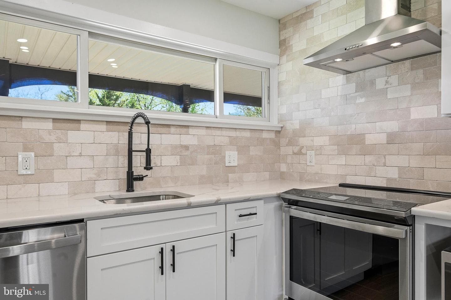 11 Whitewood Drive photo 15
