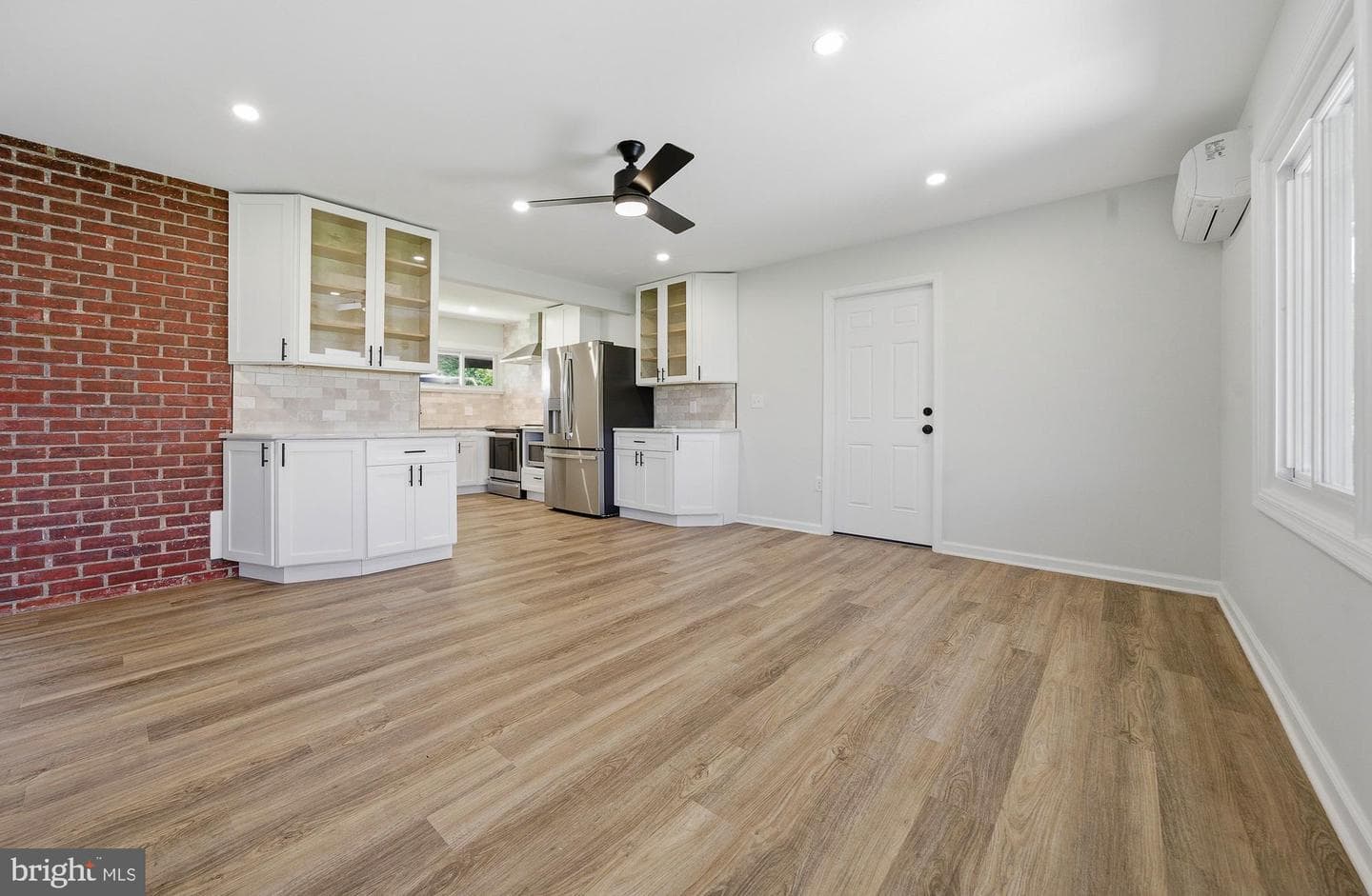 11 Whitewood Drive photo 19