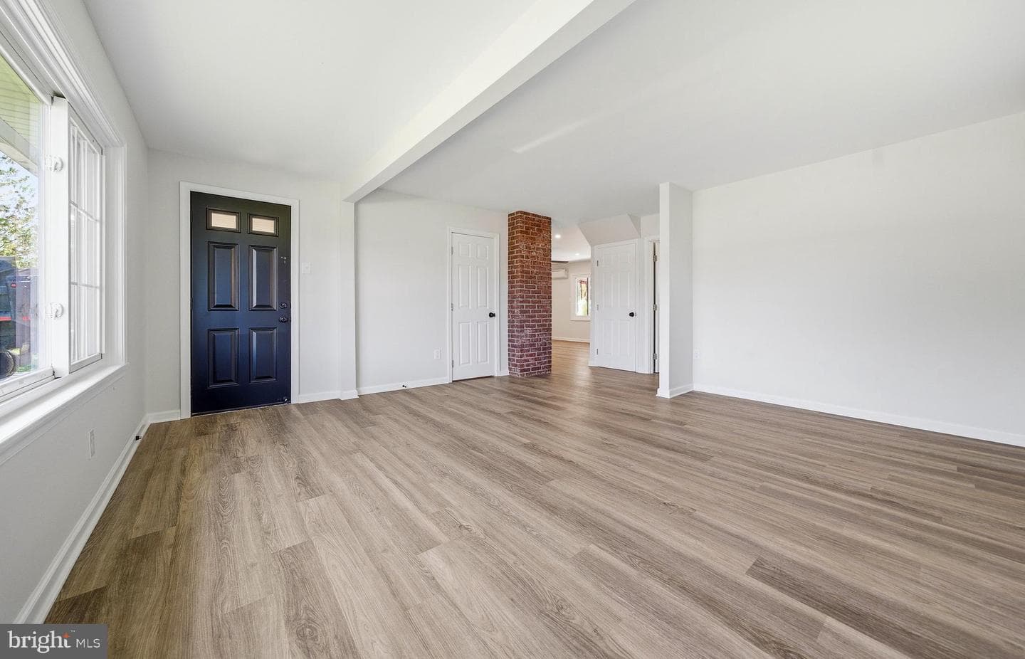 11 Whitewood Drive photo 9