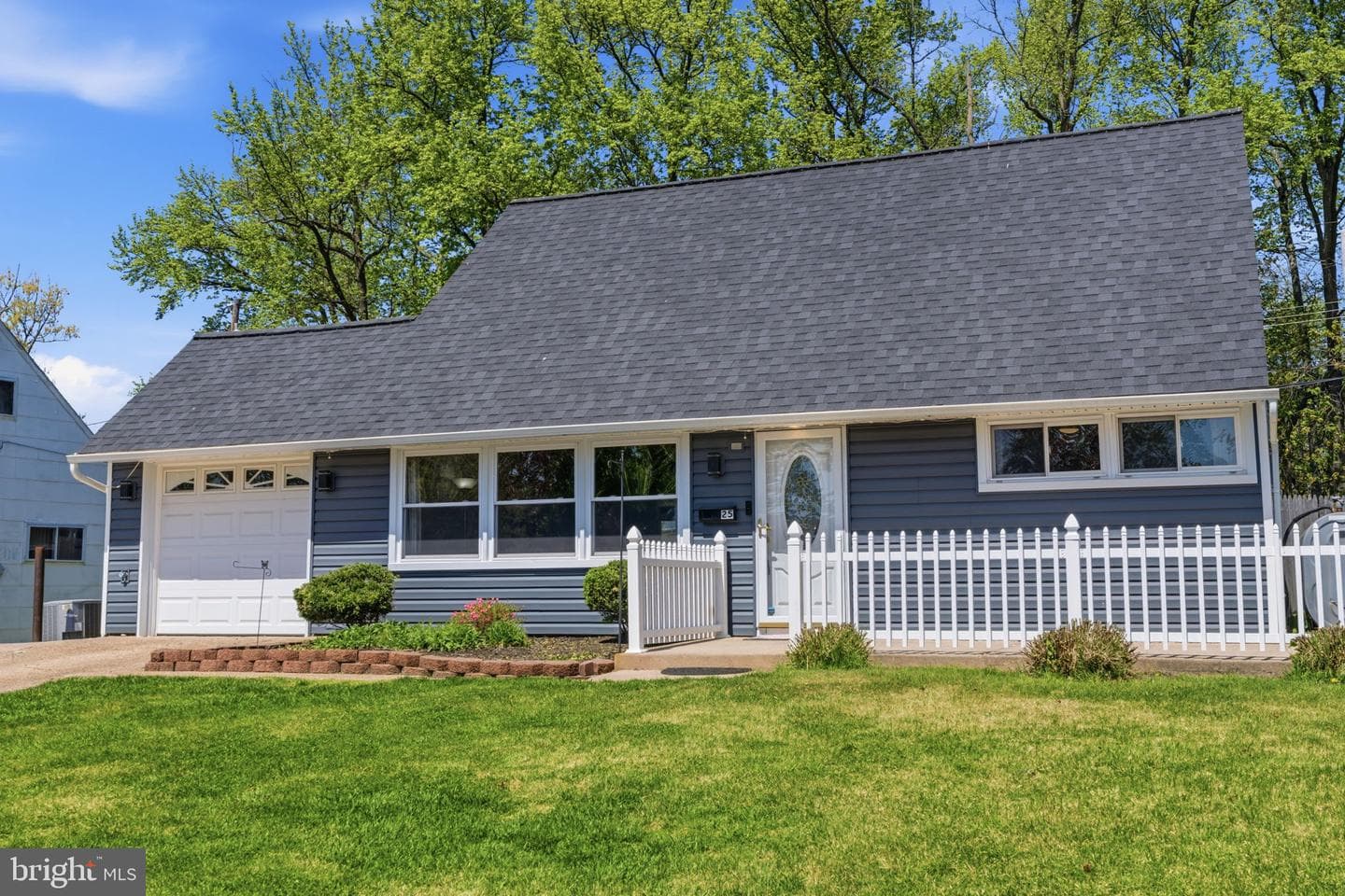 25 Vermillion Lane photo 2