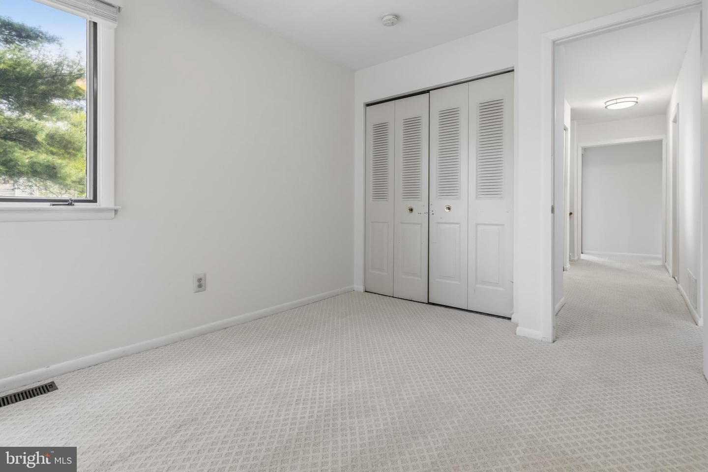 118 Westbury Court photo 26