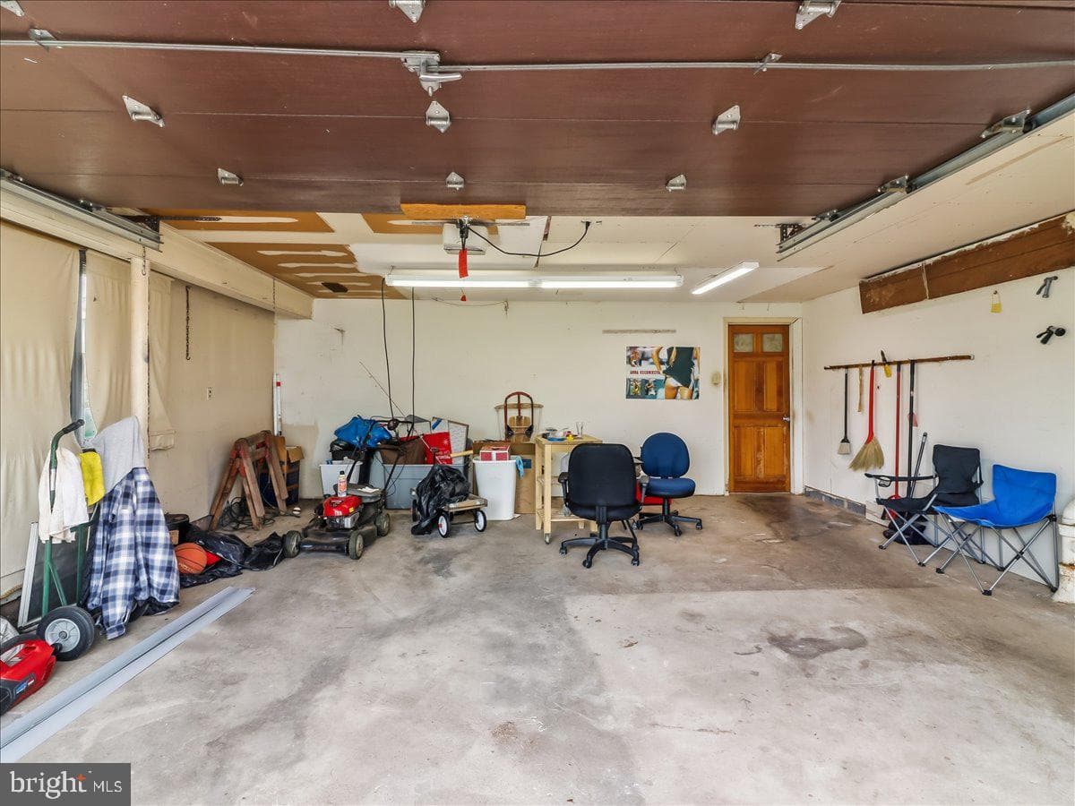 64 Gelder Drive photo 25