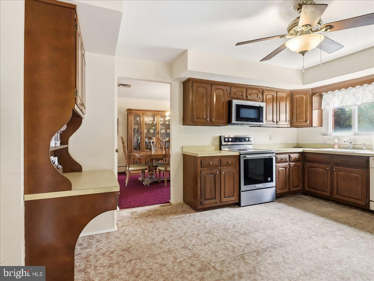 64 Gelder Drive photo 9