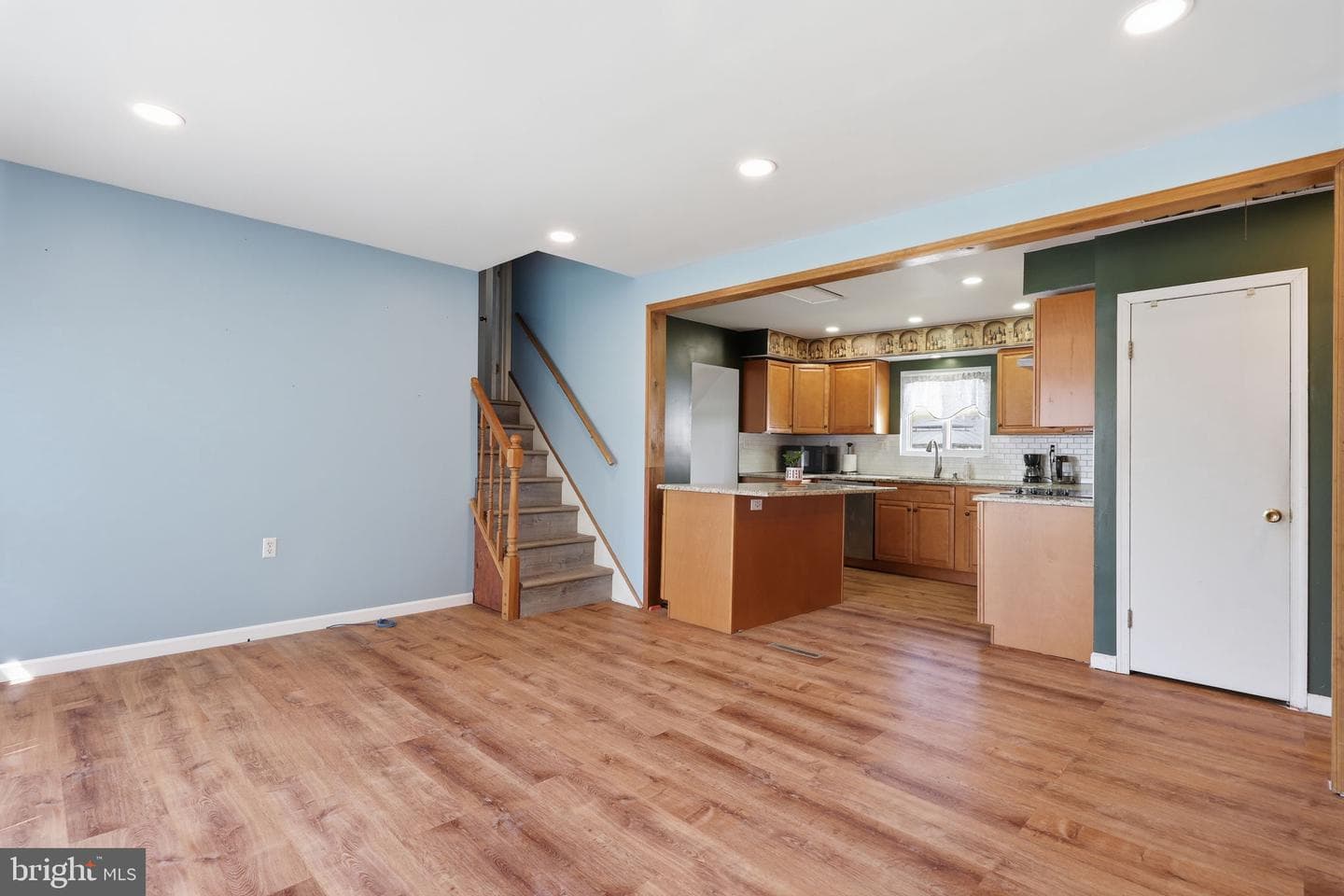2500 Woodlawn Drive photo 3