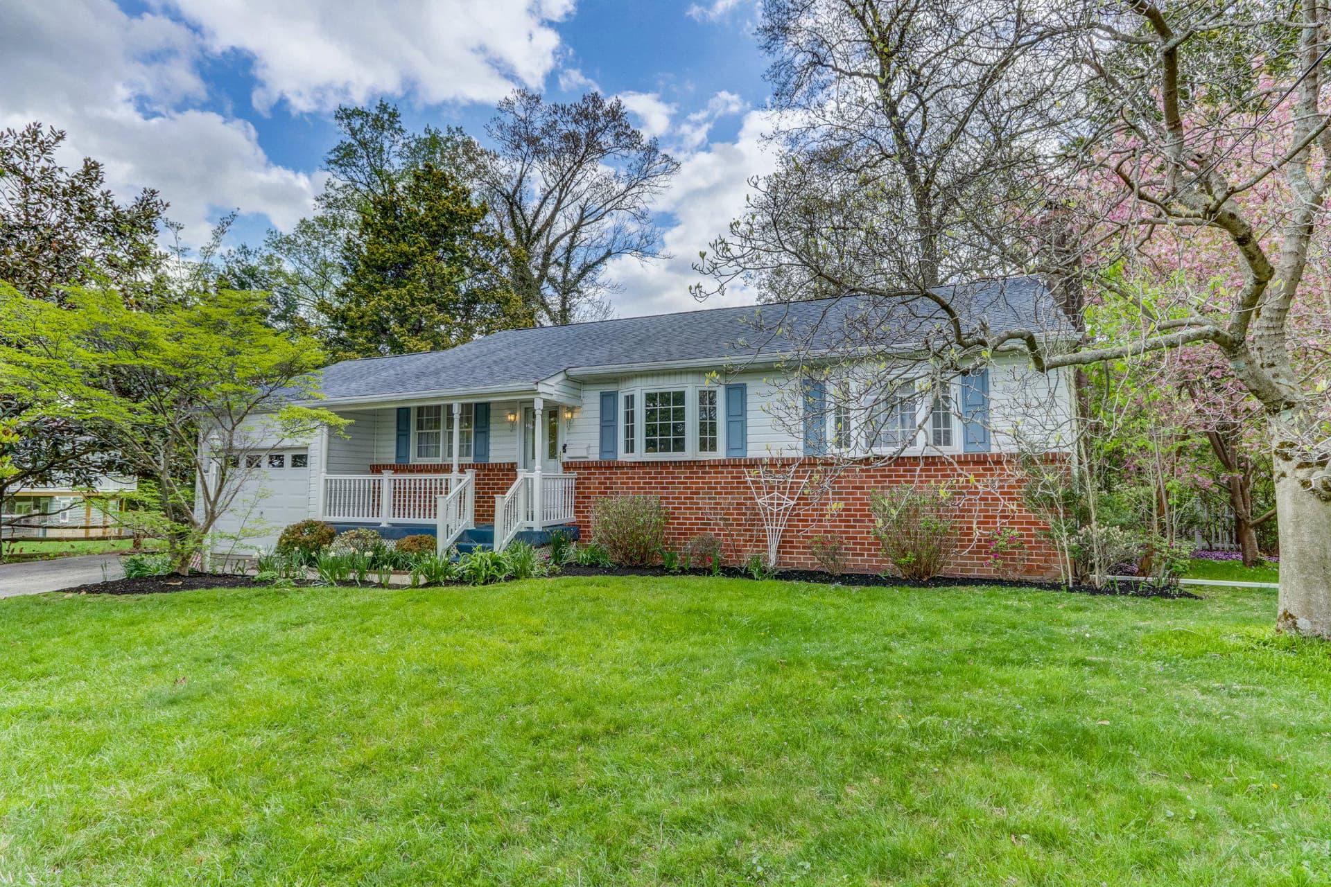 931 Cornell photo 2