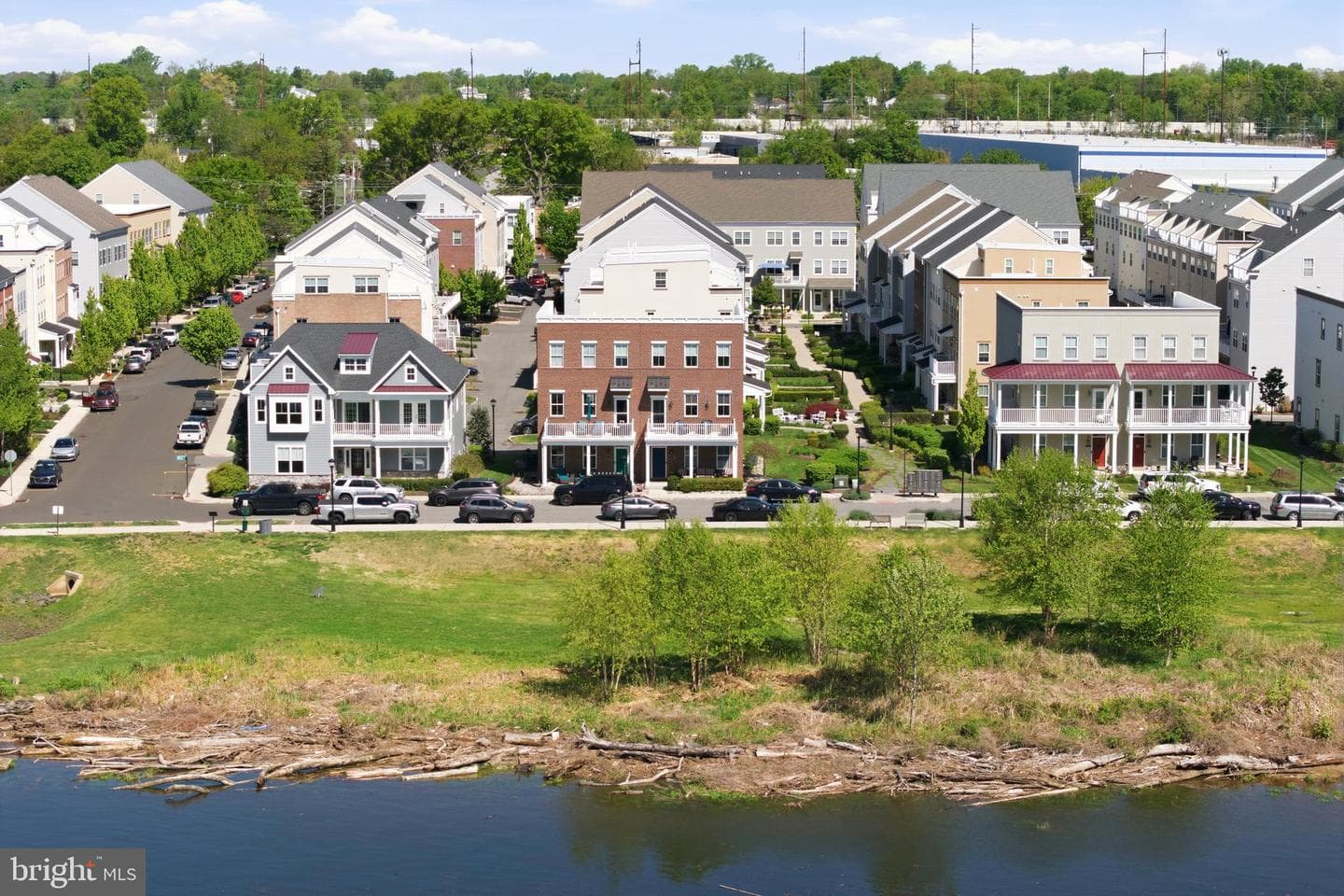 108a Dock Street photo 3