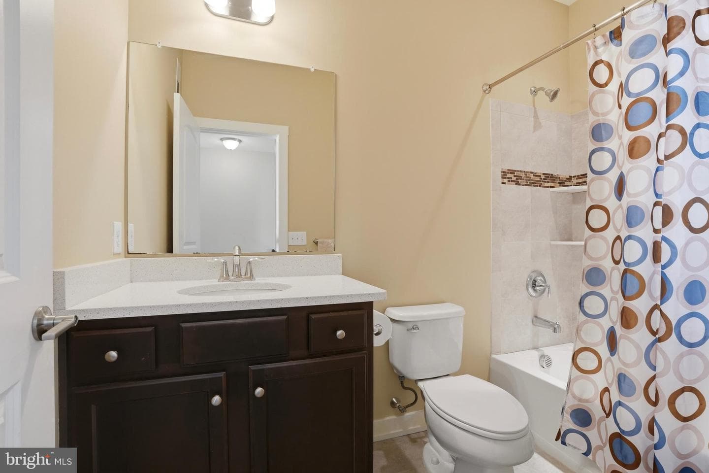 108a Dock Street photo 37