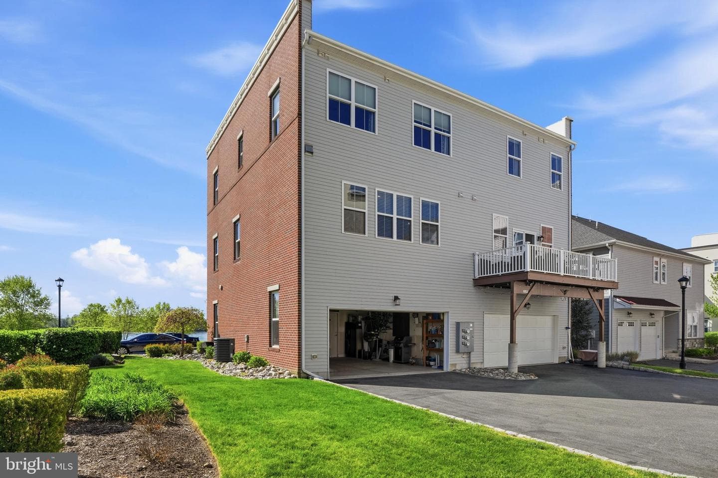 108a Dock Street photo 41
