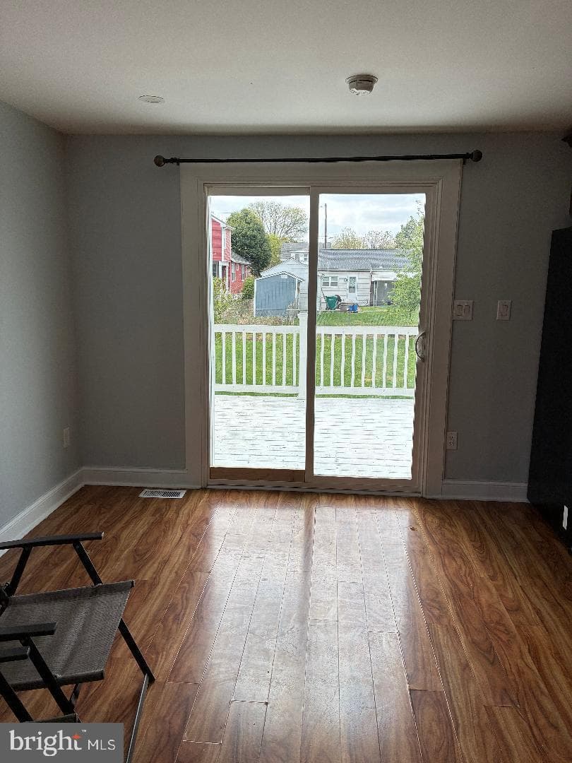 121 Walnut Avenue photo 15