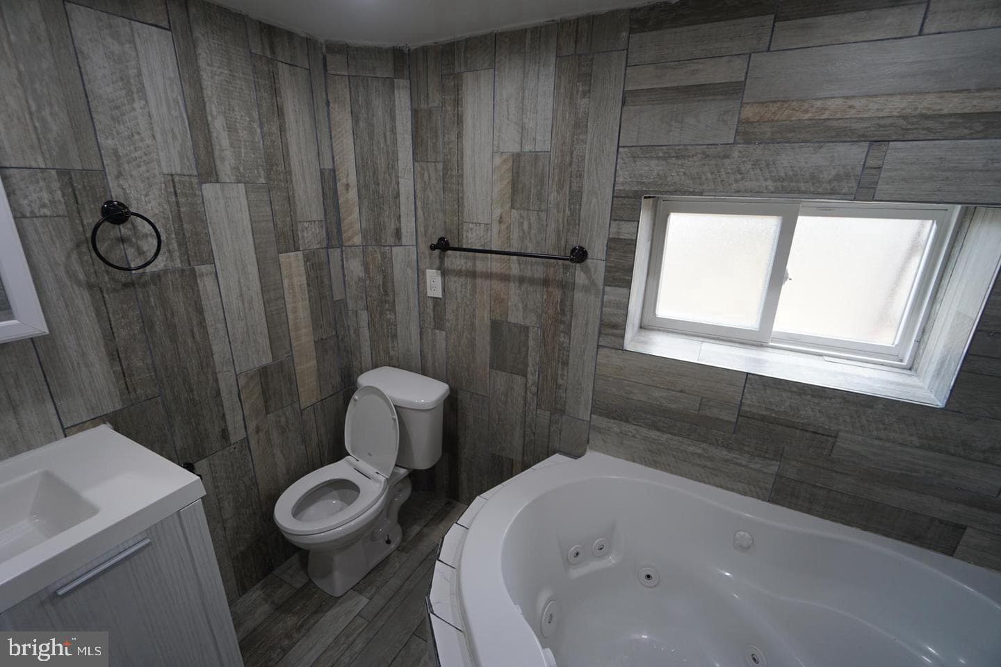 121 Walnut Avenue photo 19