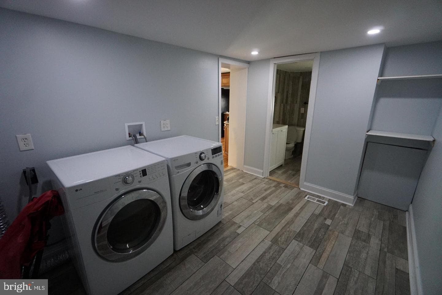 121 Walnut Avenue photo 22