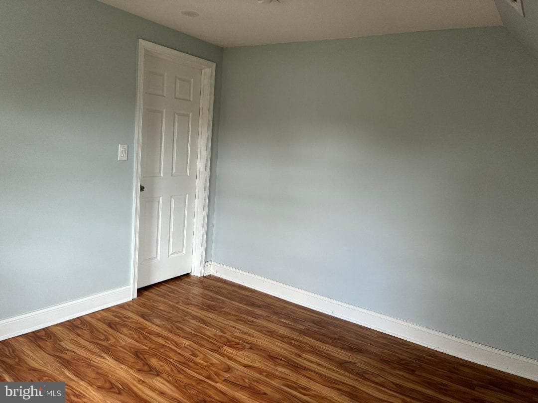 121 Walnut Avenue photo 28