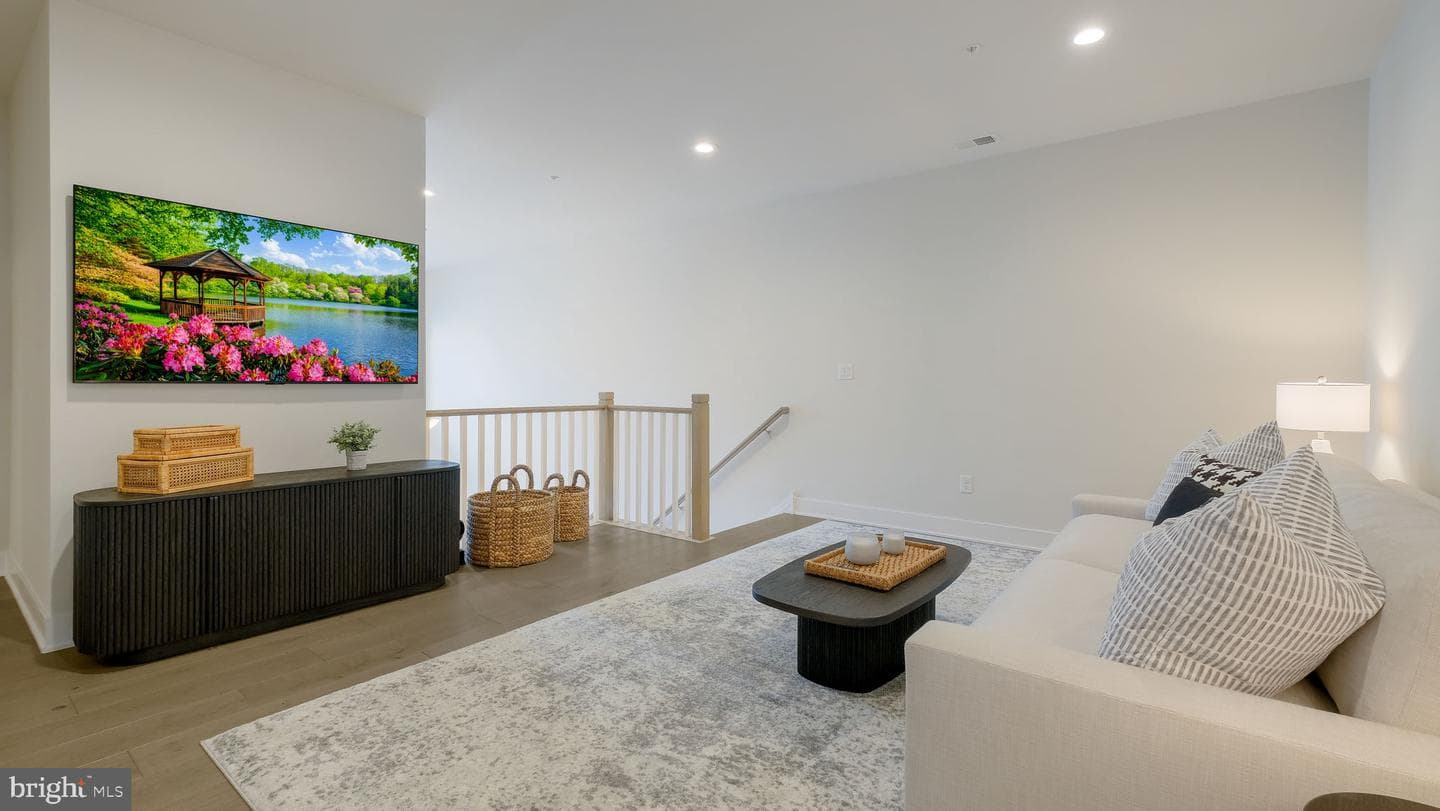 48 Mill Creek photo 25