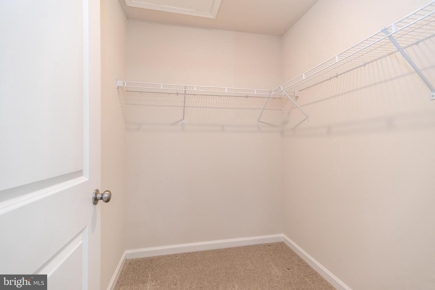 88 Fonthill Court photo 14