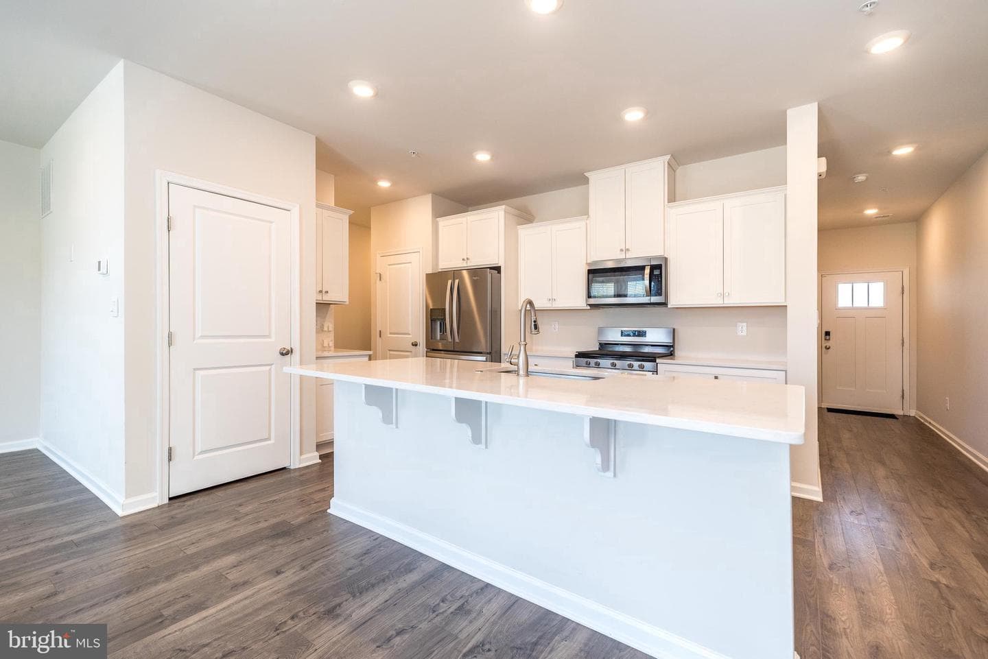 88 Fonthill Court photo 2