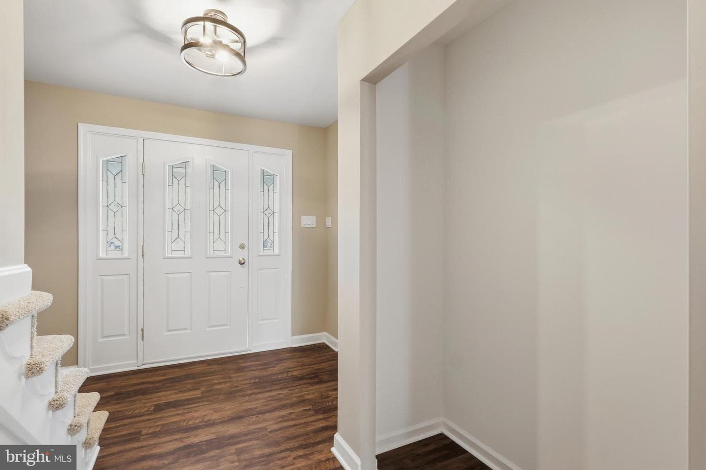 1304 Sturbridge Drive photo 4