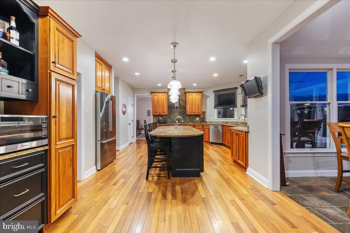 4880 Hunt Field Drive photo 16