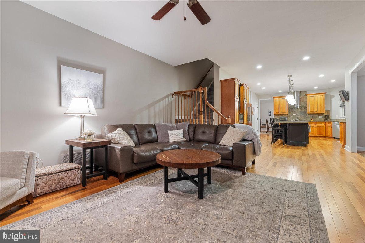 4880 Hunt Field Drive photo 20