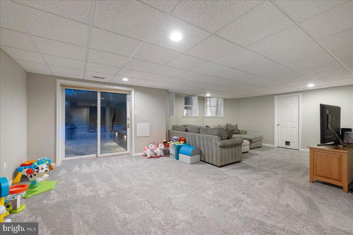 4880 Hunt Field Drive photo 45