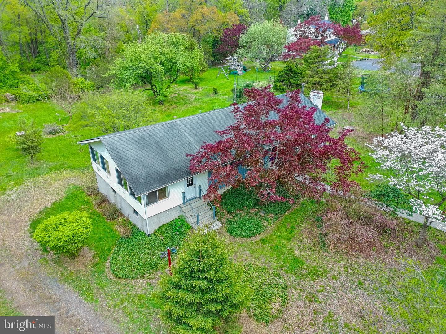 105 Spring Avenue photo 38