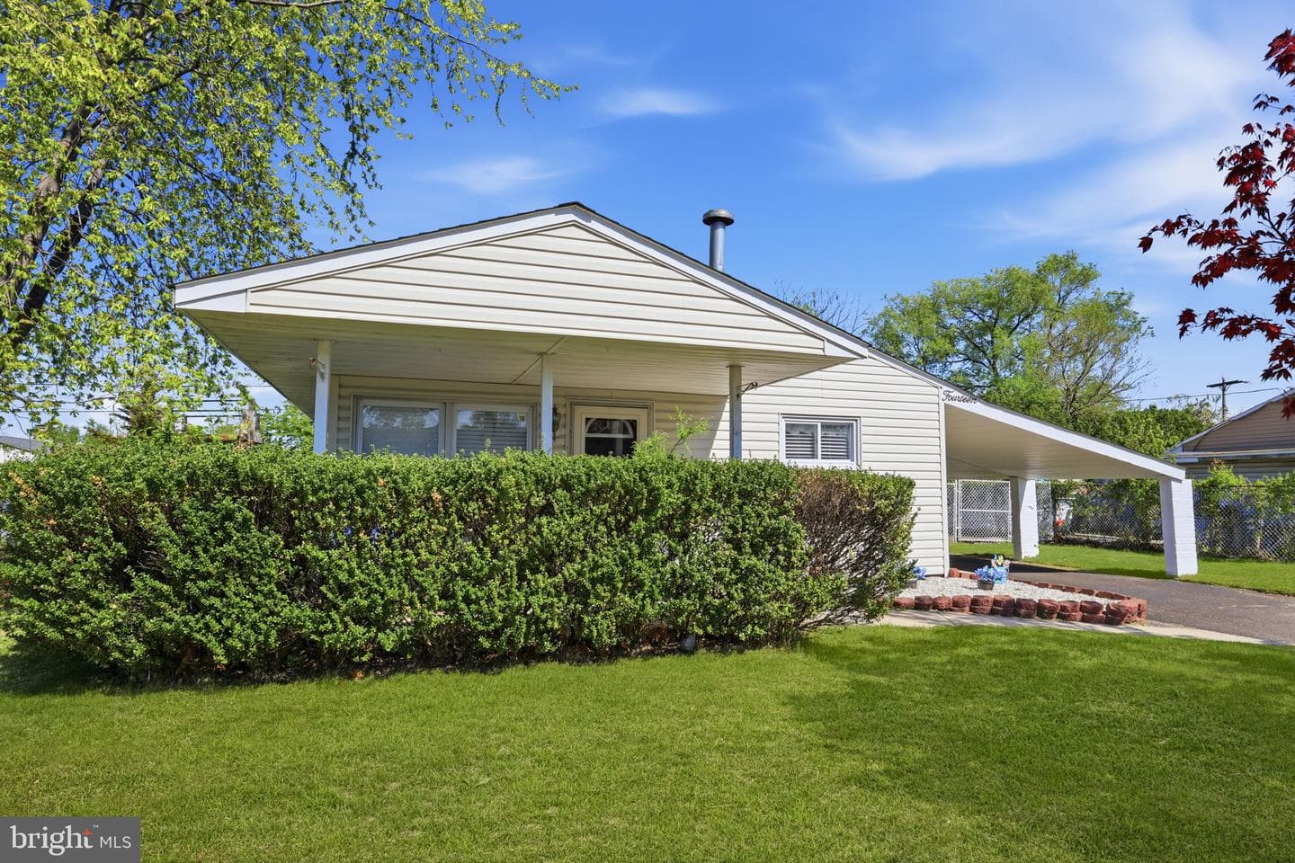 14 Dewberry Lane photo 3