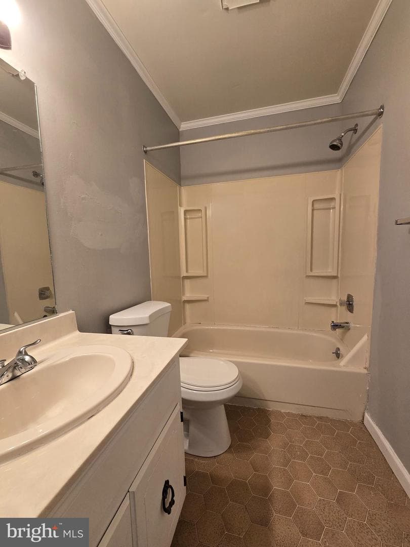 5 E Ridge Mews photo 20