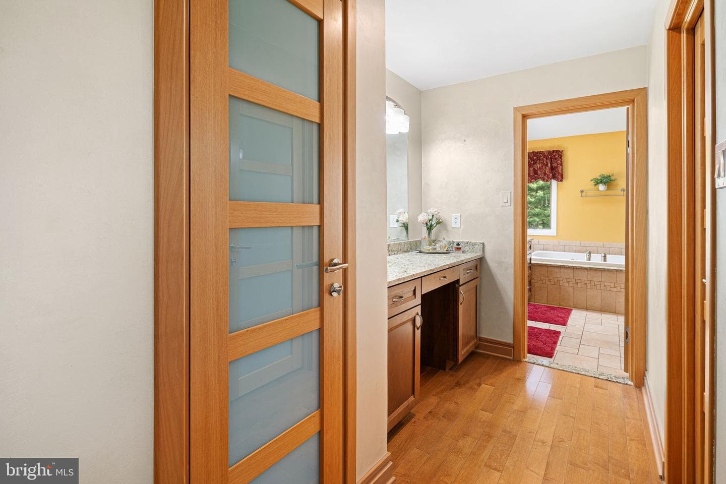 855 Dolington Road photo 34