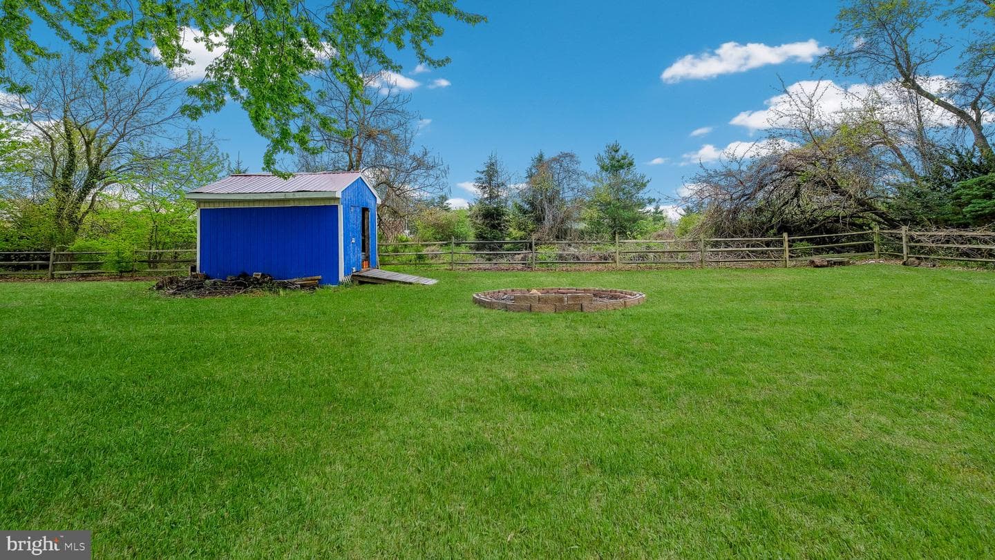717 Longstreth Road photo 32